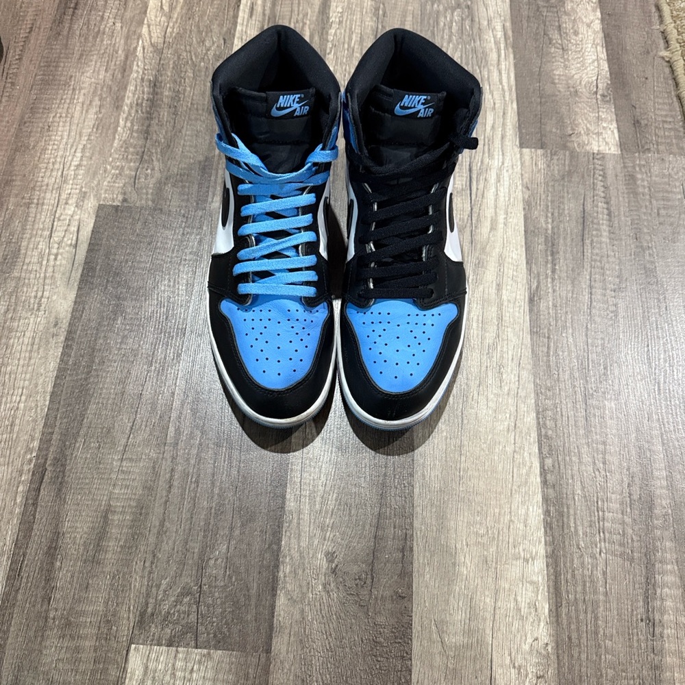 Jordan 1 retro high OG UNC Toe 2023 Sneakers